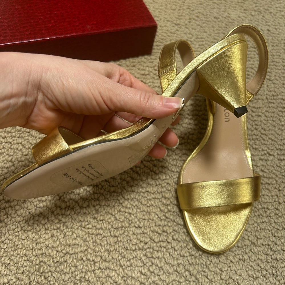 Tamara Mellon Gold Heels Classic Sandals. New with box. Size: 7.5.